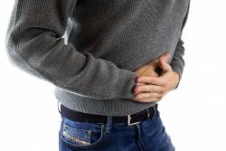 อาการ ปวดท้องส่วนบน ปวดท้องส่วนบน ตรงกลางเหนือสะดือ เป็นโรคอะไรได้บ้าง?